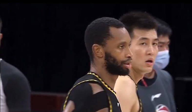 含紧一点h边做边走动免费视频