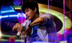 欧美亚洲另类在线